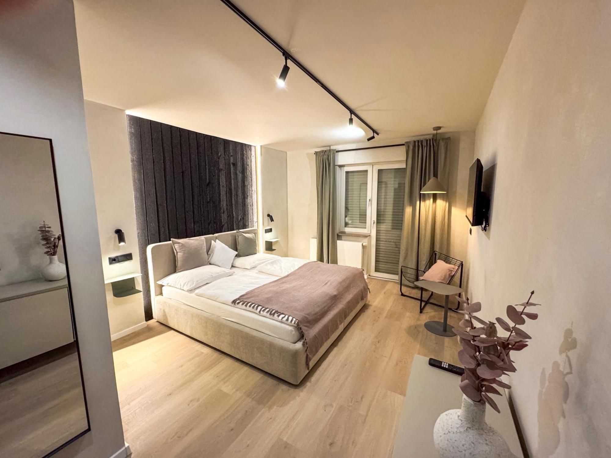Hotel Weinhaus Kreuter โคเบลนซ์ ภายนอก รูปภาพ